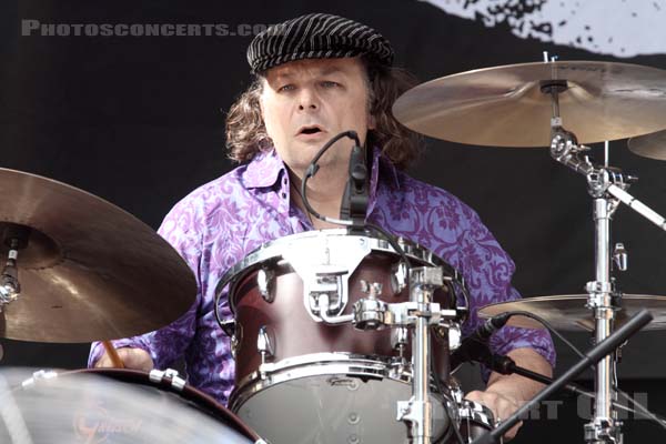 THE WATERBOYS - 2012-08-26 - SAINT CLOUD - Domaine National - Scene de la Cascade - 